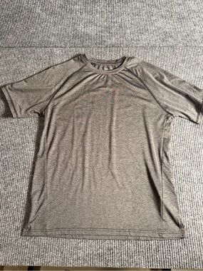 Men's Short Sleeve Performance T-Shirt - Grey